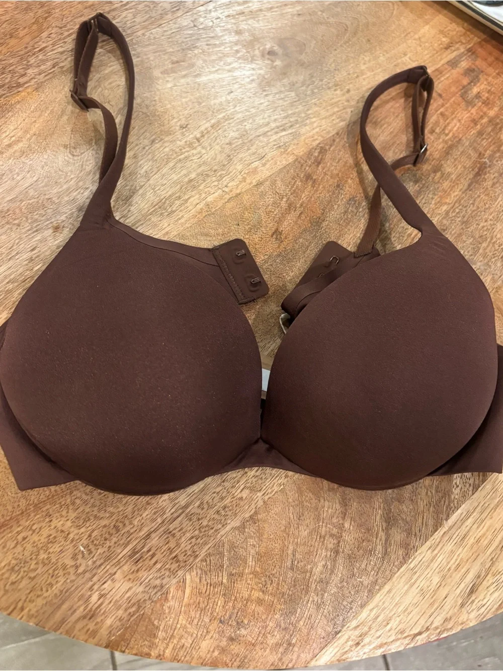 SKIMS Ultimate Push Up Plunge Bra in Cocoa 32-B
